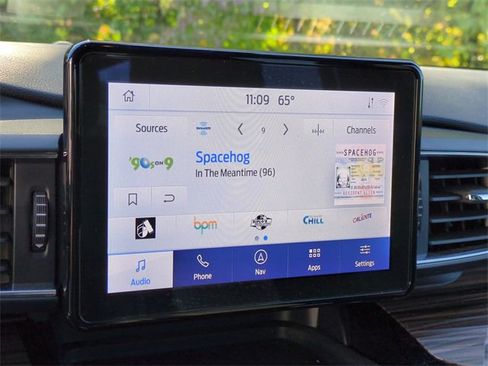 Used 2023 Ford Explorer Limited w/ Equipment Group 301A image 16