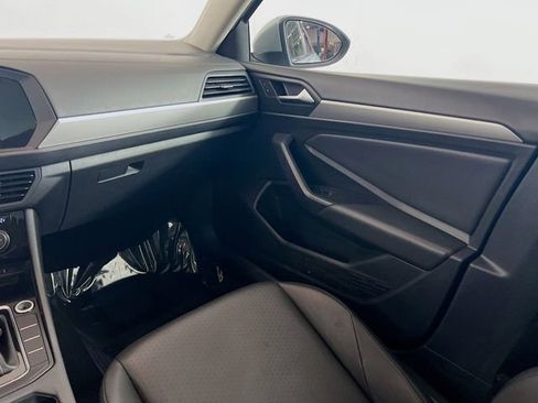 Used 2020 Volkswagen Jetta SE FWD image 20