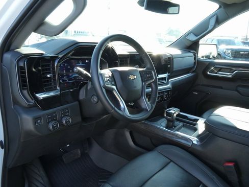 Certified 2023 Chevrolet Silverado 1500 LTZ image 22