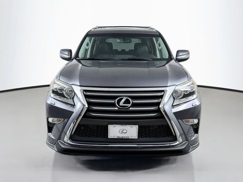 Used 2017 Lexus GX 460 Premium AWD/4WD image 2
