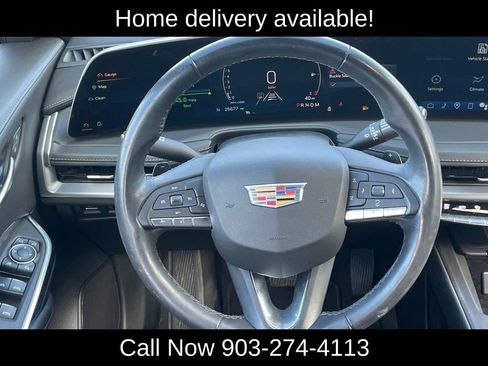 Used 2024 Cadillac XT4 Premium Luxury image 17