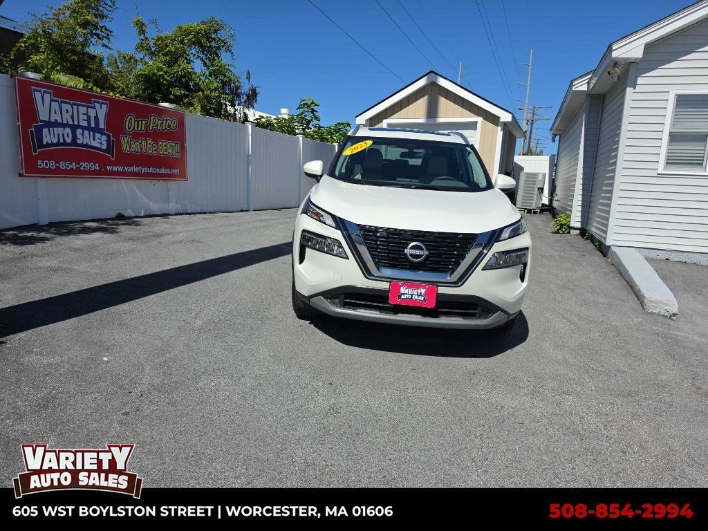 Used 2023 Nissan Rogue SV w/ SV Premium B Package AWD/4WD image 1