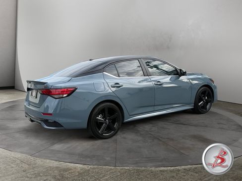 Used 2021 Nissan Sentra SR FWD image 7