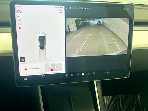 Used 2021 Tesla Model Y Long Range image 30