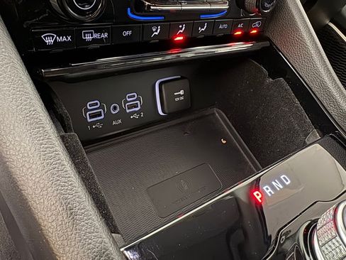 Used 2022 Jeep Grand Cherokee L Laredo w/ Luxury Tech Group I AWD/4WD image 30