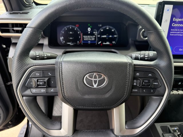 Used 2025 Toyota 4Runner Limited w/ Tow Technology Package AWD/4WD image 13