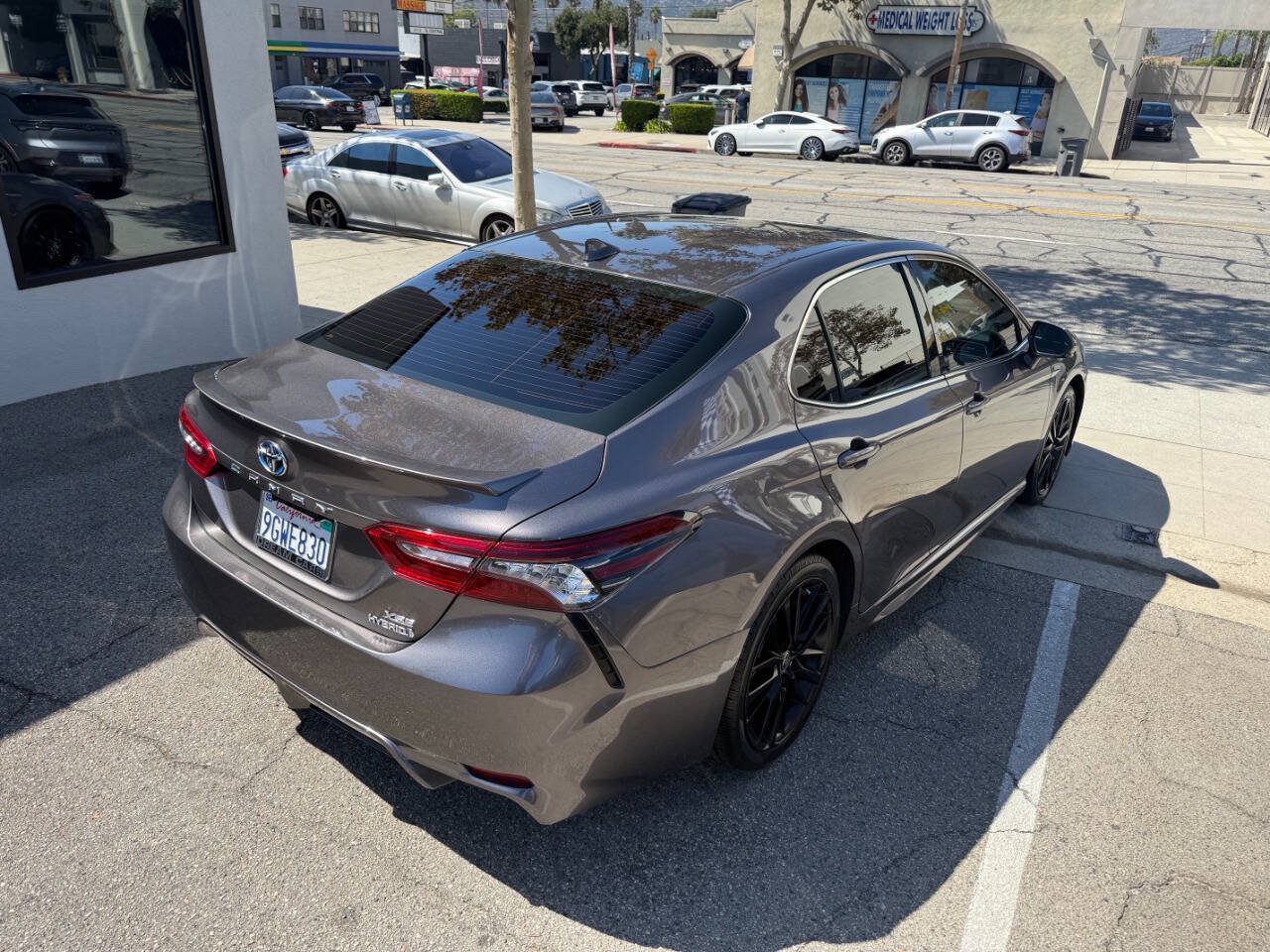 Used 2021 Toyota Camry XSE FWD image 18