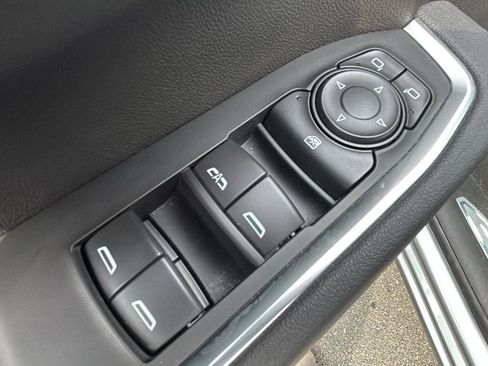 New 2026 GMC Sierra 2500 SLE w/ SLE Value Package; image 25