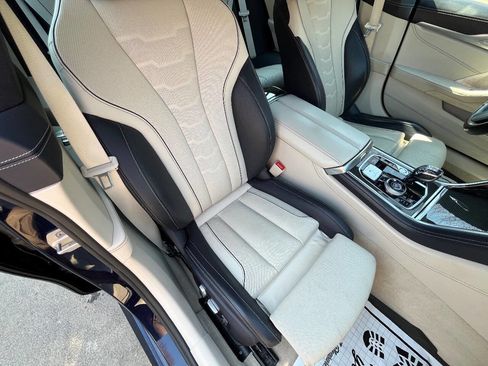 Used 2022 BMW ALPINA B8 xDrive Gran Coupe image 13