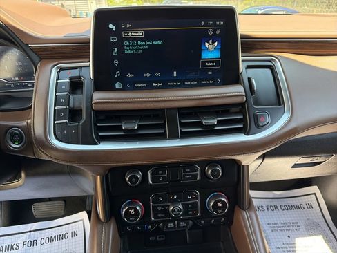 Used 2022 Chevrolet Suburban High Country AWD/4WD image 35