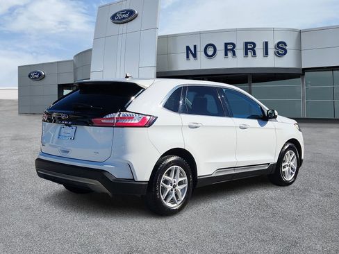 Used 2024 Ford Edge SEL image 4