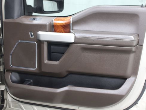 Used 2017 Ford F350 King Ranch w/ King Ranch Ultimate Package image 38