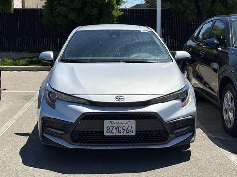 Used 2022 Toyota Corolla SE FWD image 3