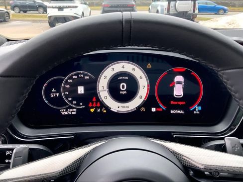 Used 2025 Porsche Cayenne GTS image 23