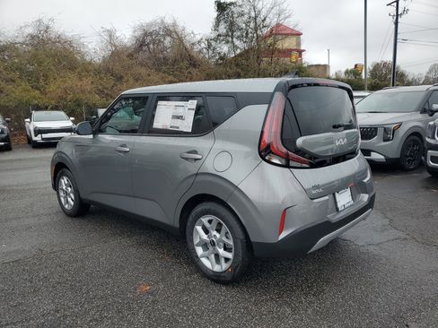 New 2025 Kia Soul LX image 4