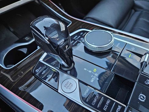 Used 2020 BMW X7 xDrive40i w/ Premium Package image 31