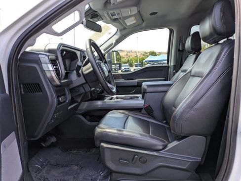 Certified 2025 Ford F350 Lariat w/ Lariat Ultimate Package AWD/4WD image 15