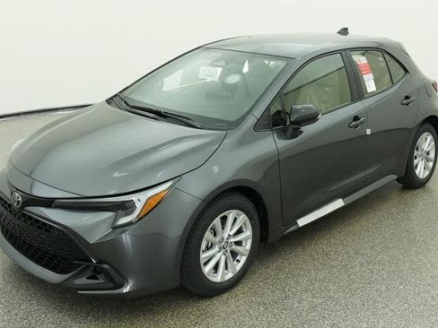 Used 2026 Toyota Corolla SE FWD image 1