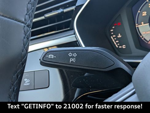 Used 2025 Audi Q3 2.0T Premium w/ Convenience Package image 31