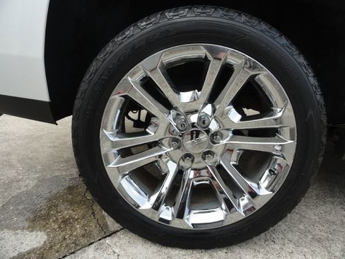Used 2017 GMC Yukon SLT w/ Premium Edition RWD image 33