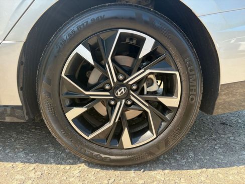 Used 2025 Hyundai Sonata SEL FWD image 30