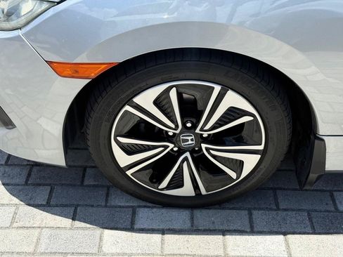 Used 2018 Honda Civic EX-T image 31