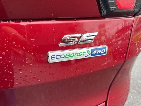 Used 2017 Ford Escape SE image 11