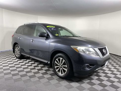 Used 2014 Nissan Pathfinder SV AWD/4WD image 1