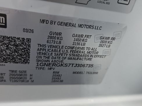 New 2026 Chevrolet Traverse LT w/ Midnight/Sport Edition FWD image 16