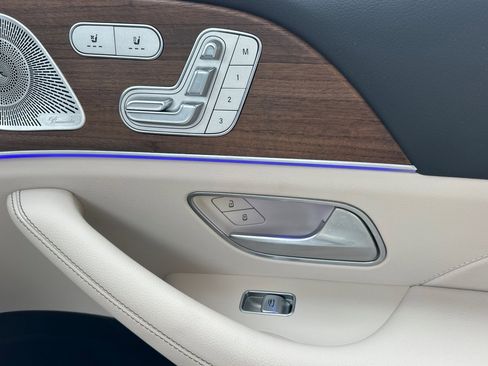 Certified 2025 Mercedes-Benz GLS 450 GLS 450 4MATICﾮ image 21