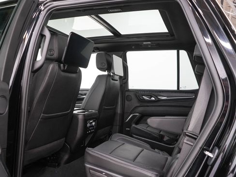 Used 2023 GMC Yukon Denali w/ Denali Reserve Package AWD/4WD image 20