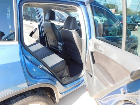 Used 2017 Volkswagen Tiguan Wolfsburg Edition image 20