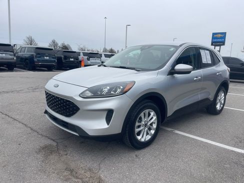 Used 2020 Ford Escape SE image 7