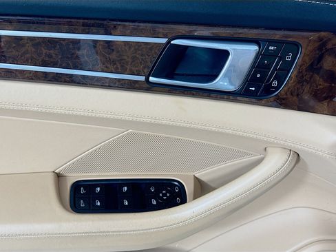 Certified 2020 Porsche Panamera GTS AWD/4WD image 11