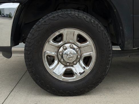 Used 2018 RAM 2500 Tradesman w/ Chrome Appearance Group AWD/4WD image 29