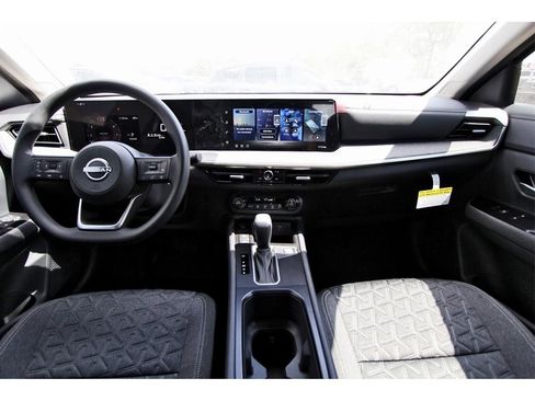 New 2026 Nissan Kicks SV image 9