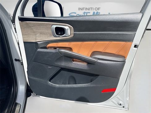 Used 2023 Kia Sorento SX Prestige image 35