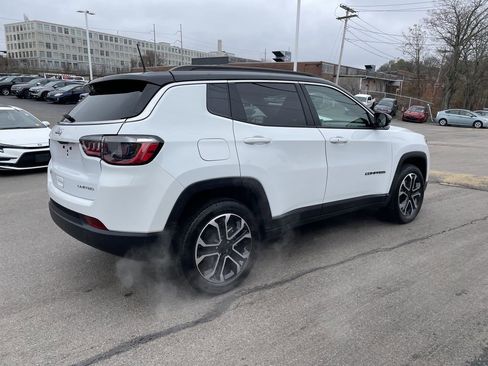 Used 2024 Jeep Compass Limited image 8