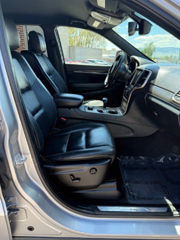 Used 2015 Jeep Grand Cherokee Limited AWD/4WD image 15