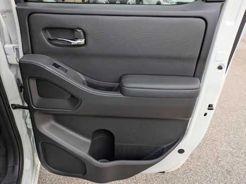 Used 2023 Nissan Frontier SV w/ Tow Package image 33