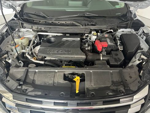 Used 2024 Nissan Rogue SV AWD/4WD image 9