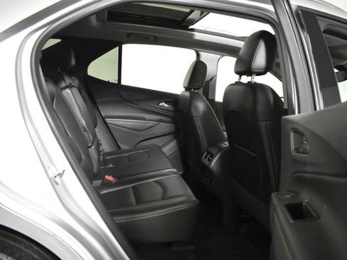 Used 2020 Chevrolet Equinox Premier AWD/4WD image 32
