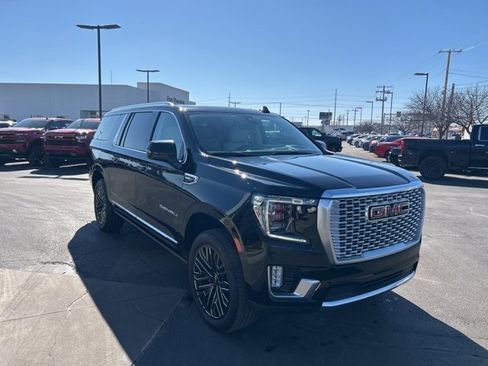 Used 2021 GMC Yukon XL Denali w/ Denali Ultimate Package image 4