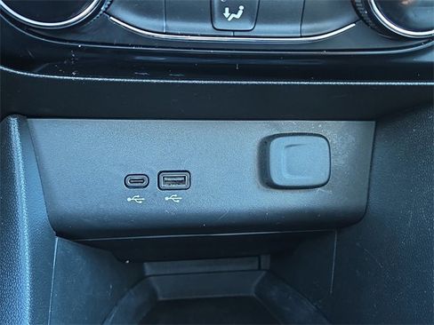 Used 2024 Buick Encore GX Sport Touring image 28