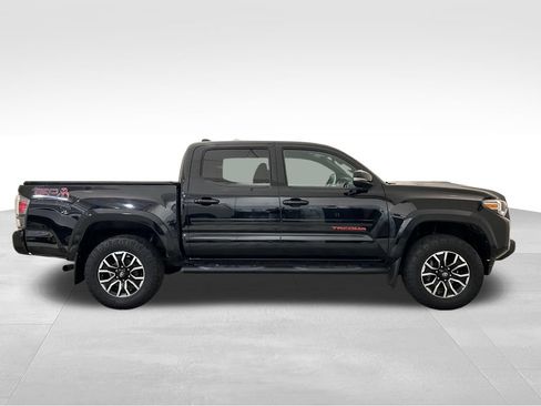 Used 2020 Toyota Tacoma TRD Sport w/ Technology Package AWD/4WD image 8