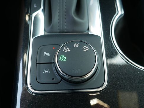 Used 2022 Chevrolet Blazer Premier AWD/4WD image 33