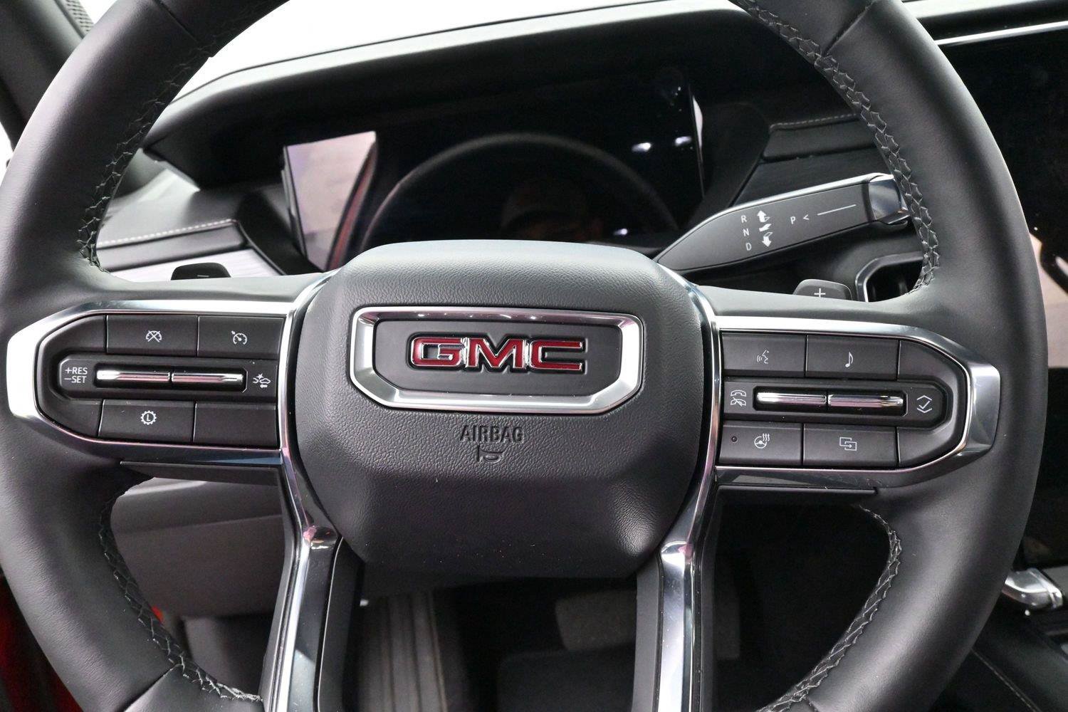 Used 2025 GMC Acadia Elevation FWD image 18