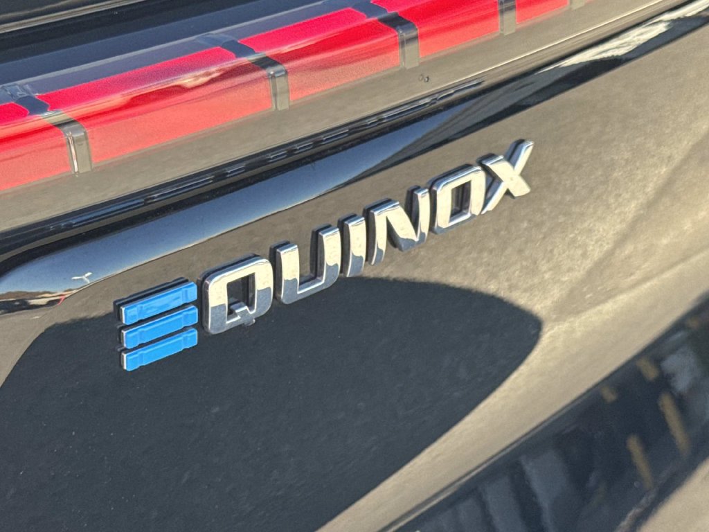 Used 2024 Chevrolet Equinox EV LT FWD image 6