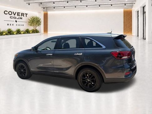 Used 2020 Kia Sorento FWD V6 image 8