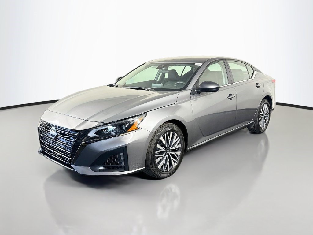 Used 2026 Nissan Altima 2.5 SV FWD image 4